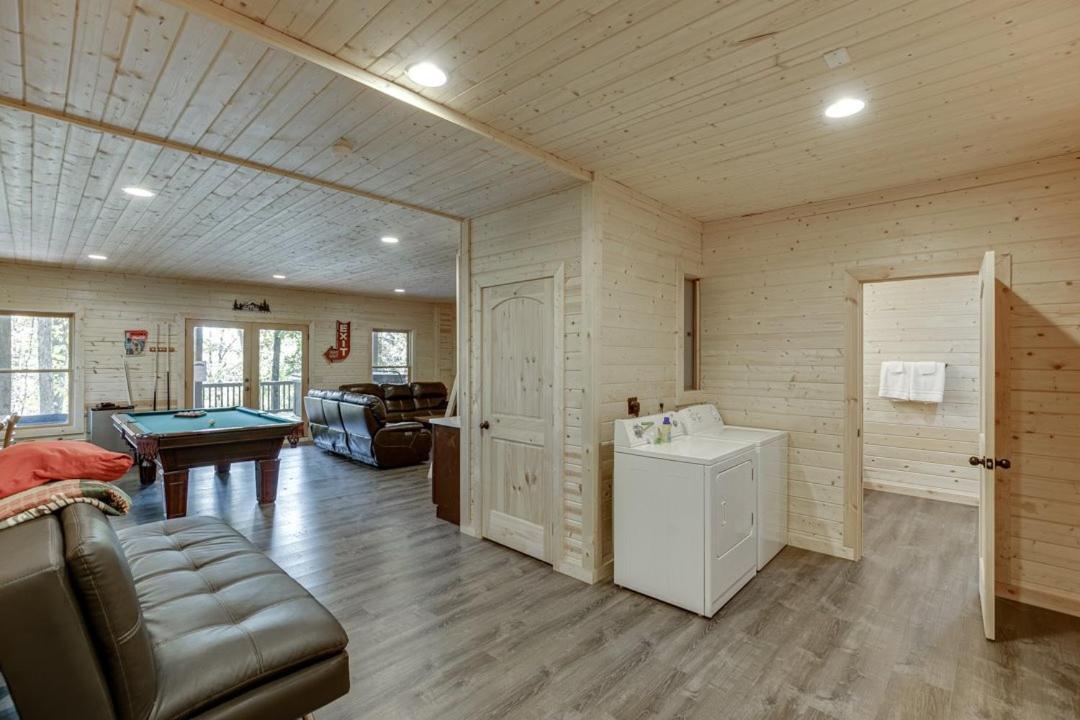Deluxe Cabin For Groups Near Helen W Hot Tub Cornelia Eksteriør bilde